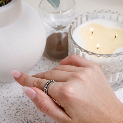 Pendulum Sliding Worry Ring